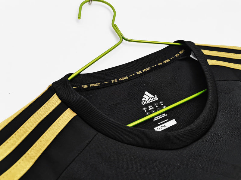 Long Sleeve: 2011/12 Real Madrid Away Top 3B #7