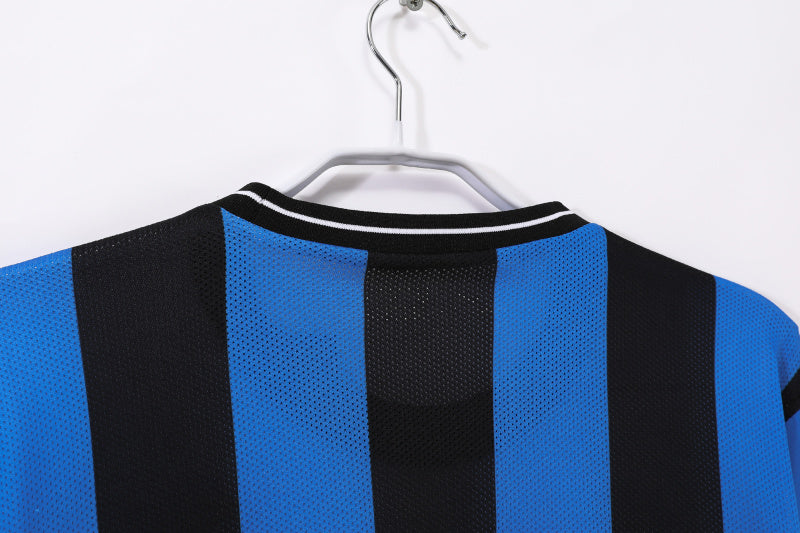 Long sleeves: Inter home vintage 3B for the 2009/10 season #1