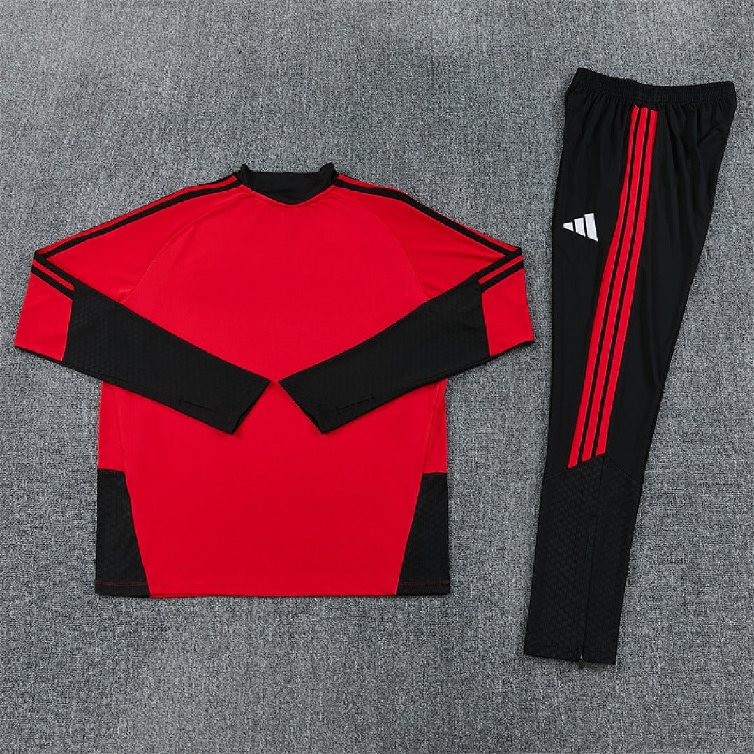 Manchester United - 26/27 Tracksuit