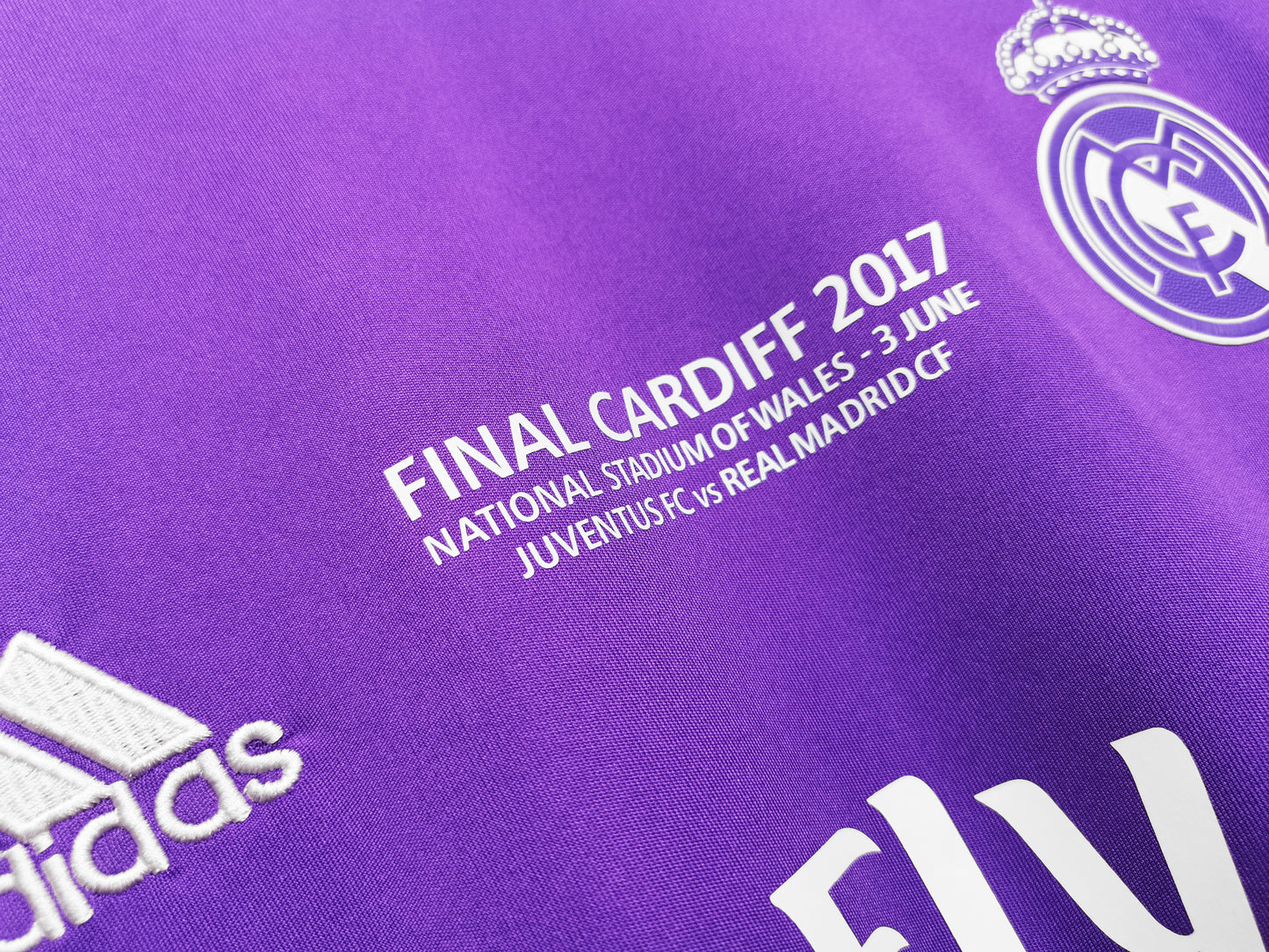 Real Madrid - 2016/2017 Away - UCL Final - Long Sleeve