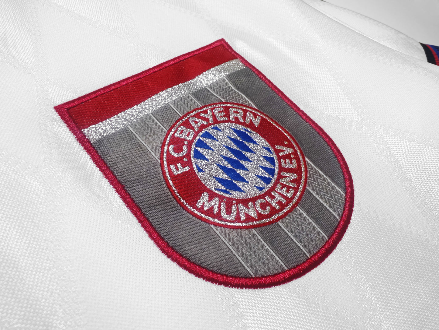Bayern Munich - 1996/1998 Away