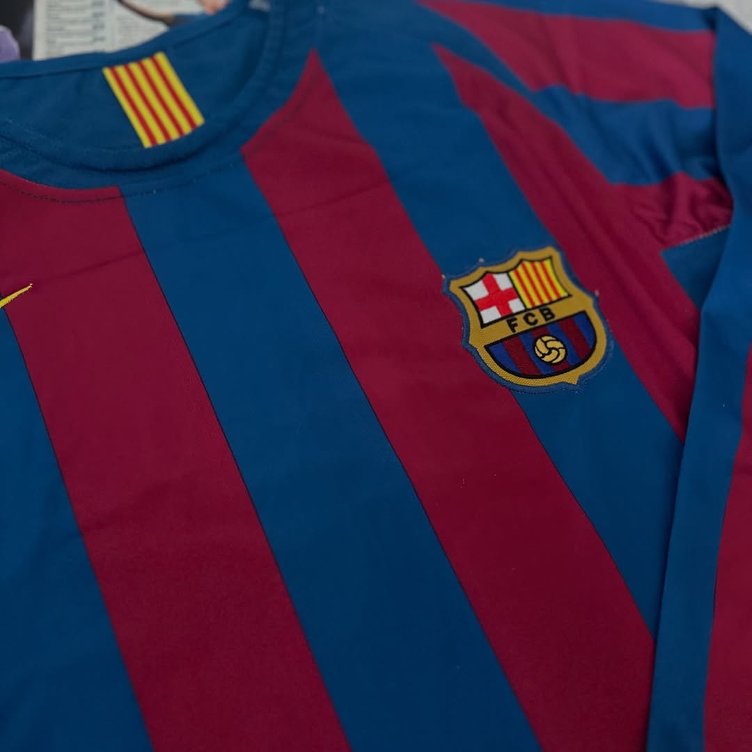 FC Barcelona - 05/06 Home - Ronaldinho