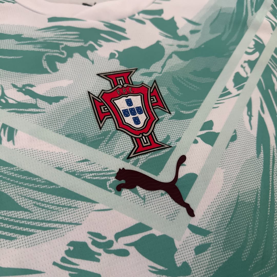 Portugal - 26/27 Away