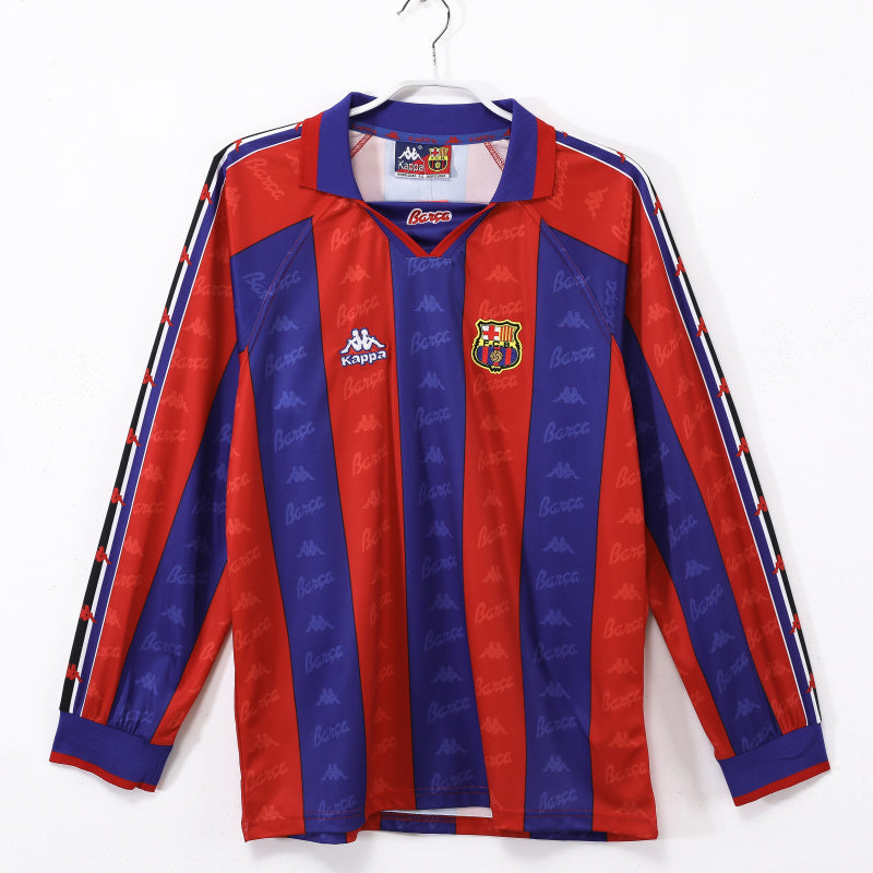Long sleeves: Barcelona home 3B in 1995/97 #7