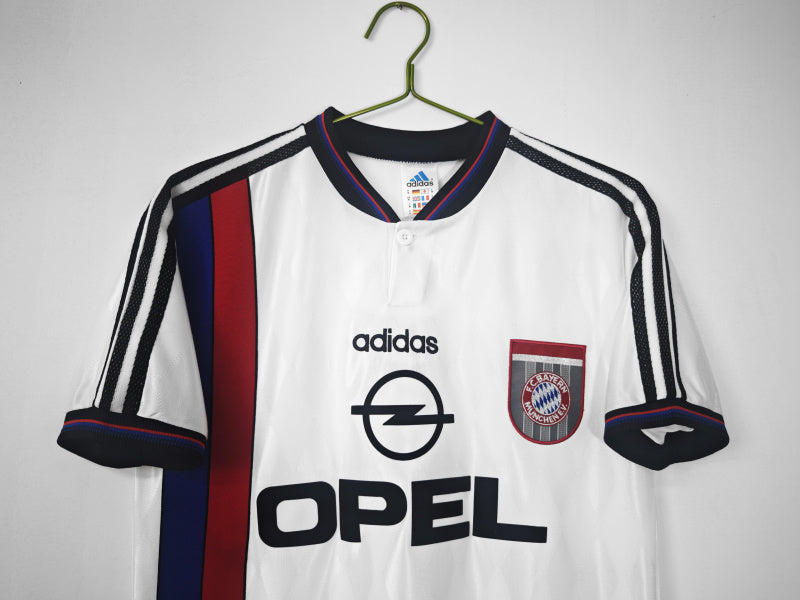 1996/98 Bayern Away Vintage 0B #9