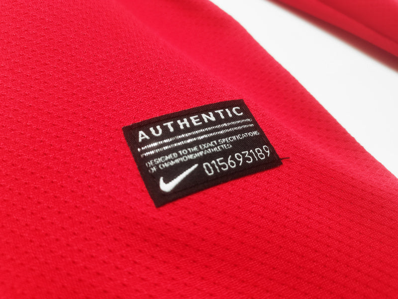 Long Sleeve: 2010/11 Manchester United Home Vintage 3B #6