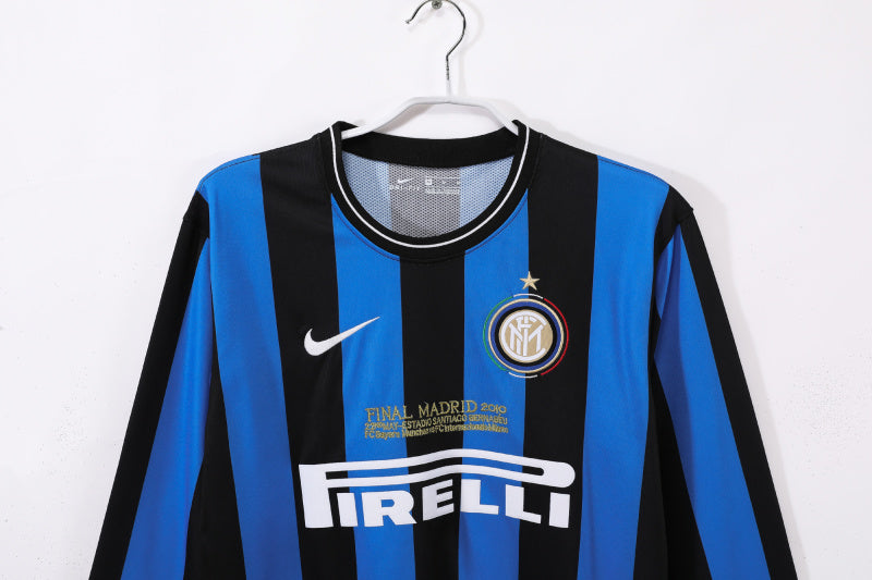 Long sleeves: Inter home vintage 3B for the 2009/10 season #8
