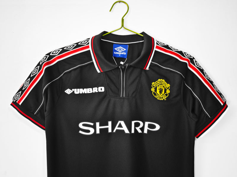 1998/99 Man Utd Black 8A #10
