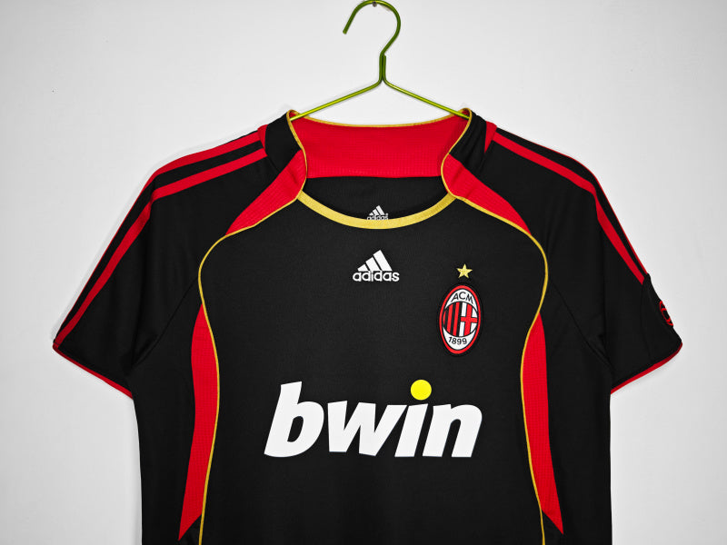 2006/07 AC Milan 2 Guest Black Vintage 8A #1