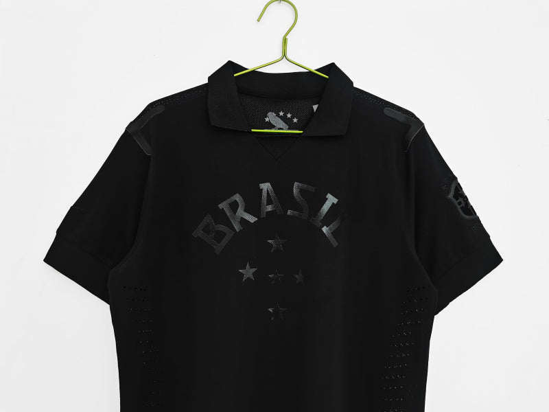2013/14 Brazil Black Classic Player's Model Vintage 8A #10
