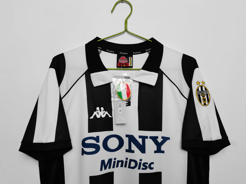 1997/98 Juve Home Stadium Vintage 8A #4