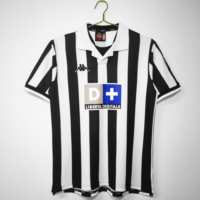1998/99 Juve Home Vintage Top 8A #12