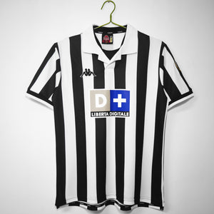1998/99 Juve Home Vintage Top 8A #12