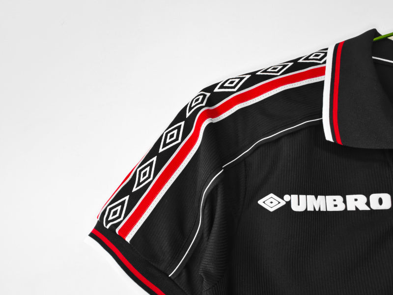 1998/99 Man Utd Black 8A #4