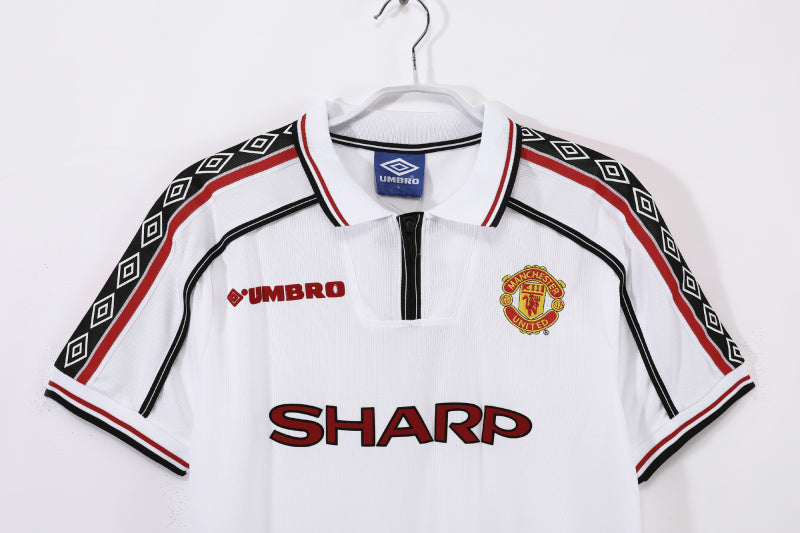 1998/99 Man Utd White 8A #9