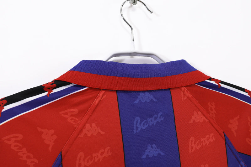 Long sleeves: Barcelona home 3B in 1995/97 #1