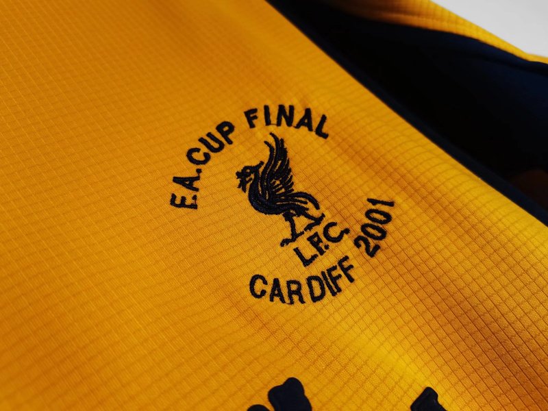2000/01 Liverpool away vintage tops 8A #5