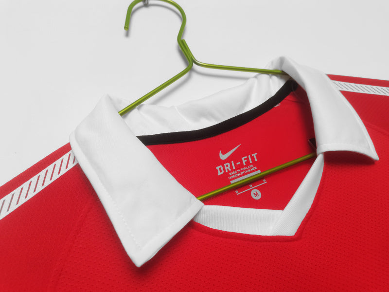 Long Sleeve: 2010/11 Manchester United Home Vintage 3B #9