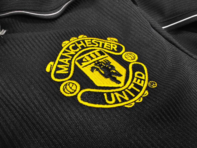 1998/99 Man Utd Black 8A #7