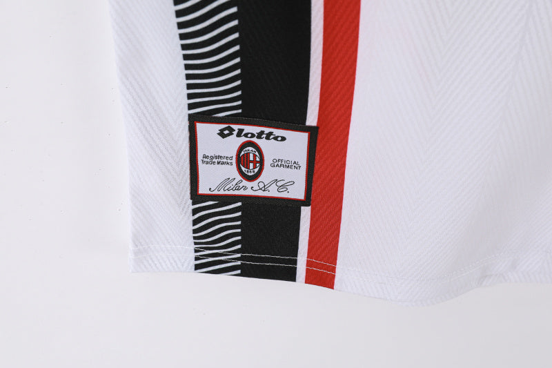 1997/98 AC Milan Away White 8 A #5