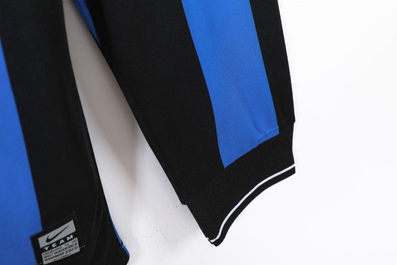 Long sleeves: Inter home vintage 3B for the 2009/10 season #4