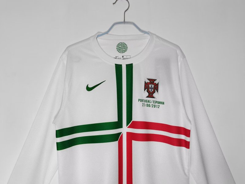 Long Sleeve: Portugal Away 3B 2012/13 #9