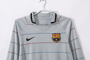Long sleeves: Barcelona away 3B in 2003/04 #6
