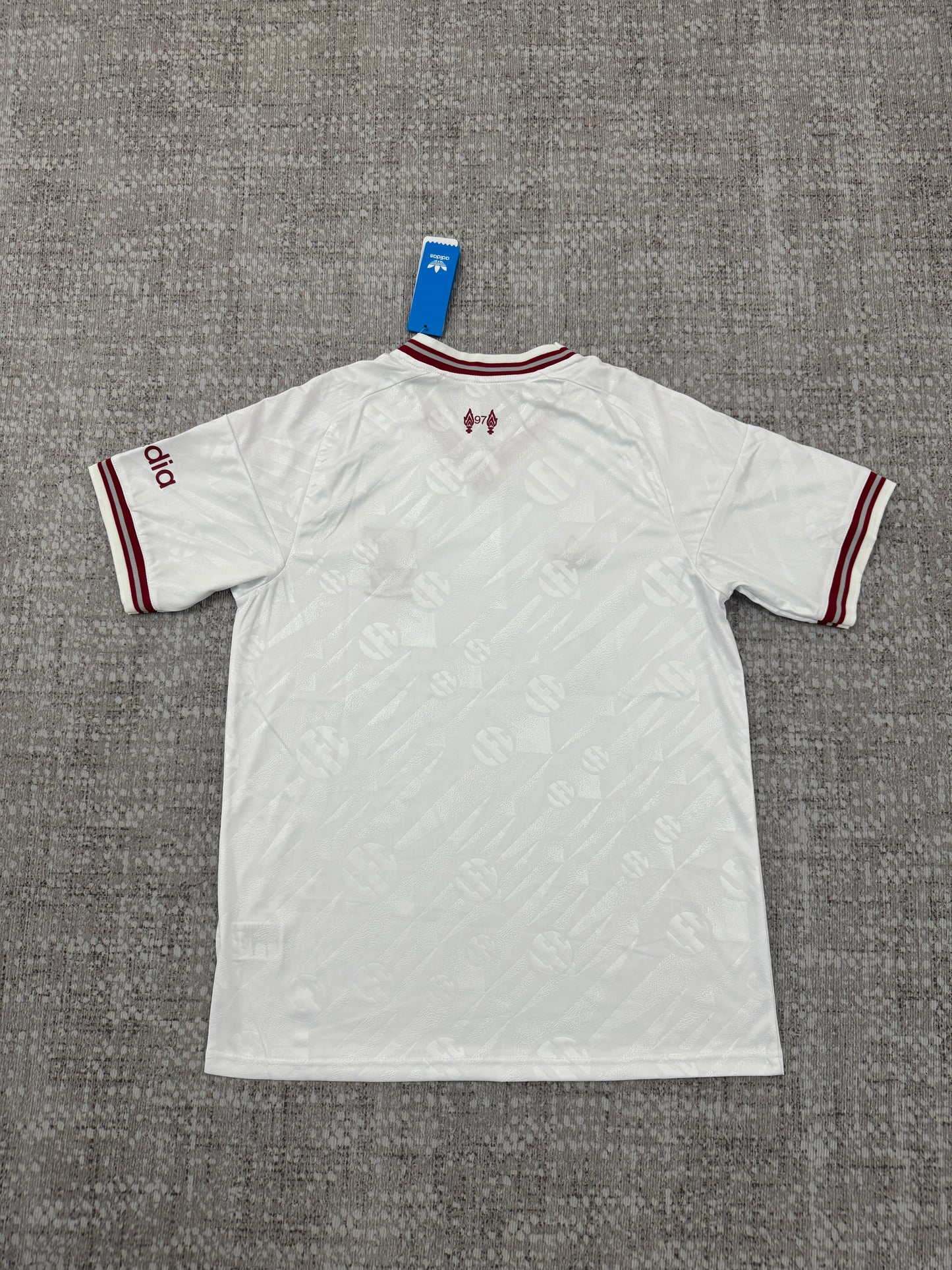Liverpool - 26/27 Away
