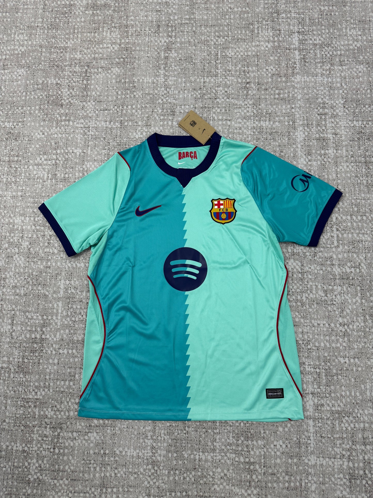 Barcelona - 26/27 Third