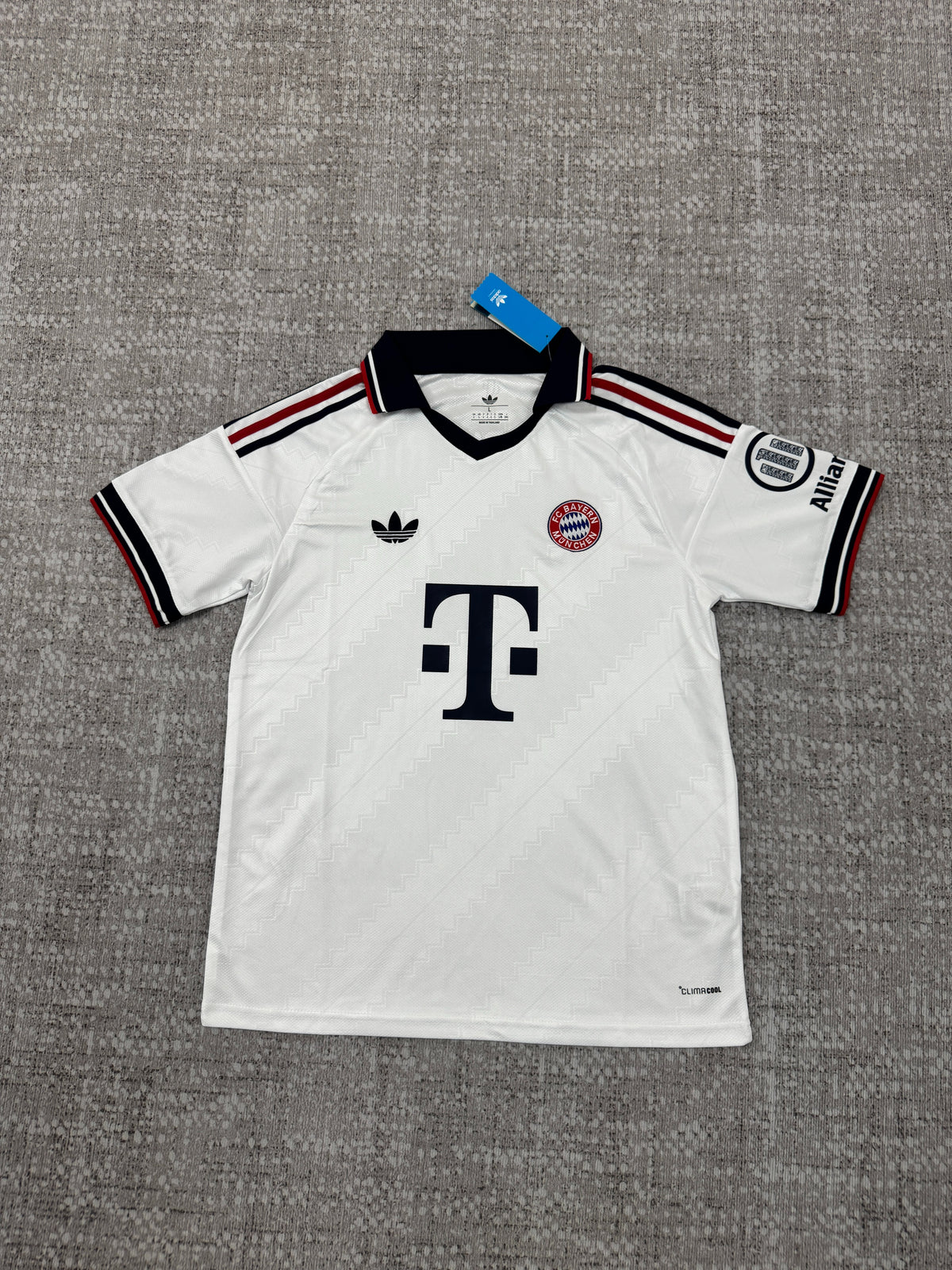 Bayern Munich - 26/27 Away