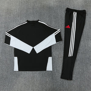 Liverpool - 26/27 Tracksuit