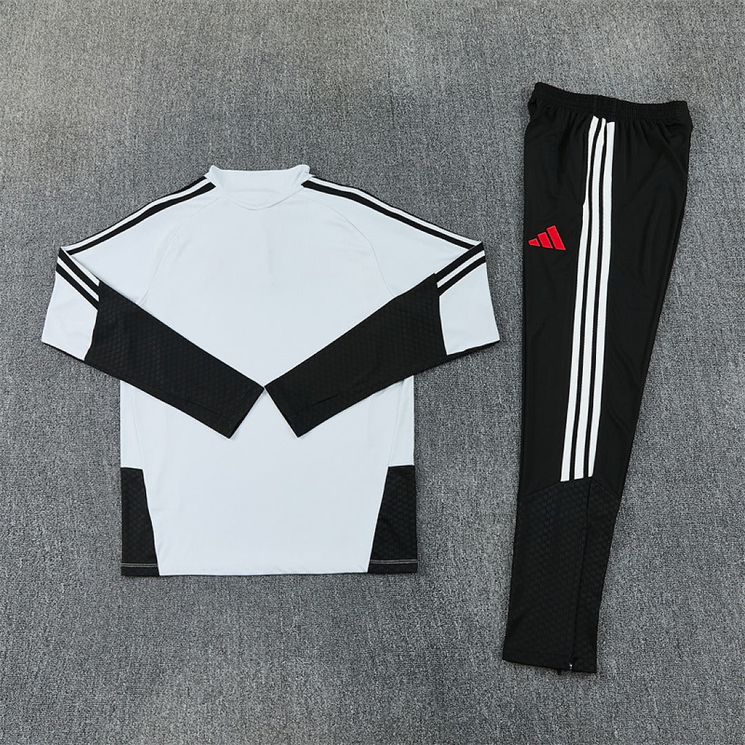 Liverpool - 26/27 Tracksuit
