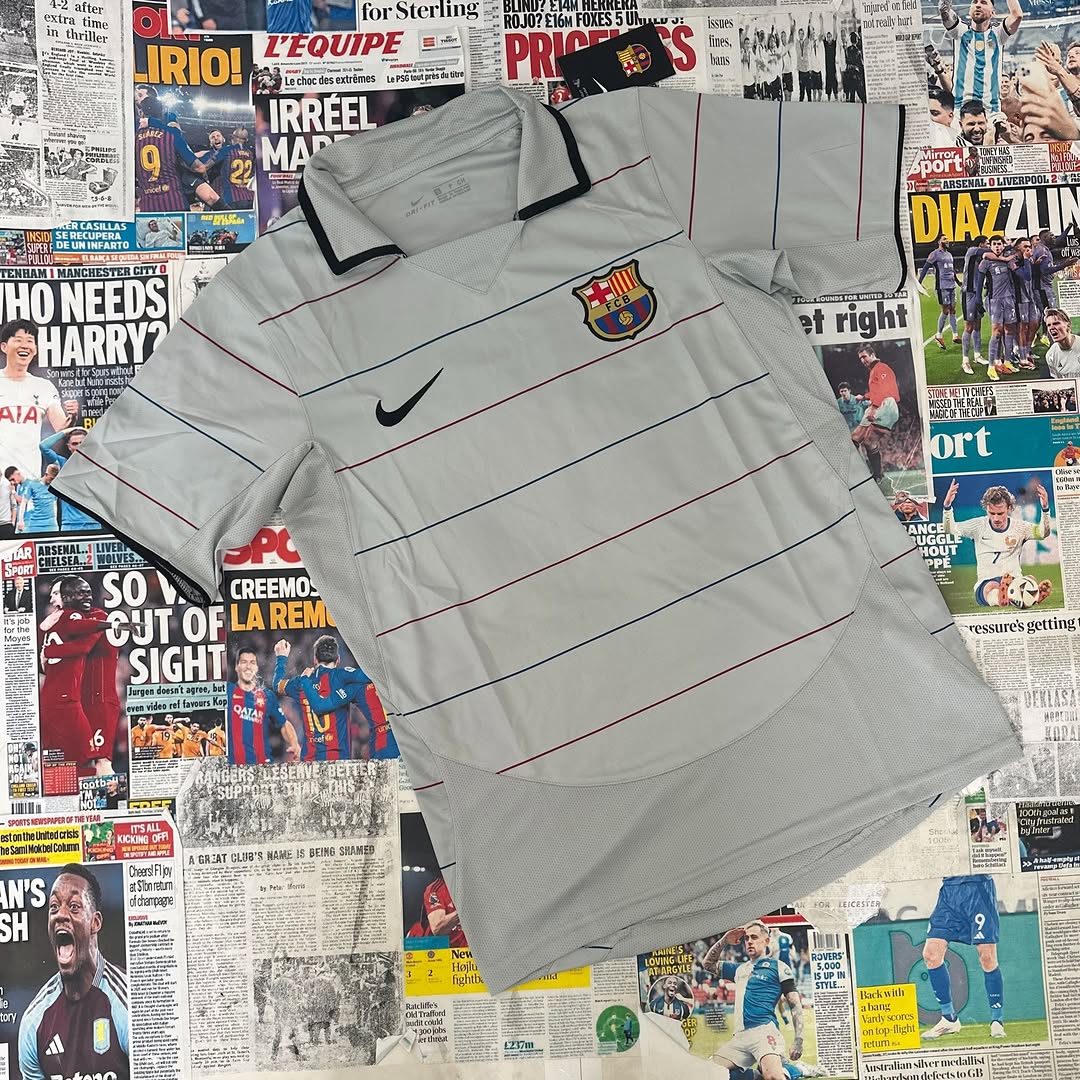 FC Barcelona - 03/04 Away - Ronaldinho