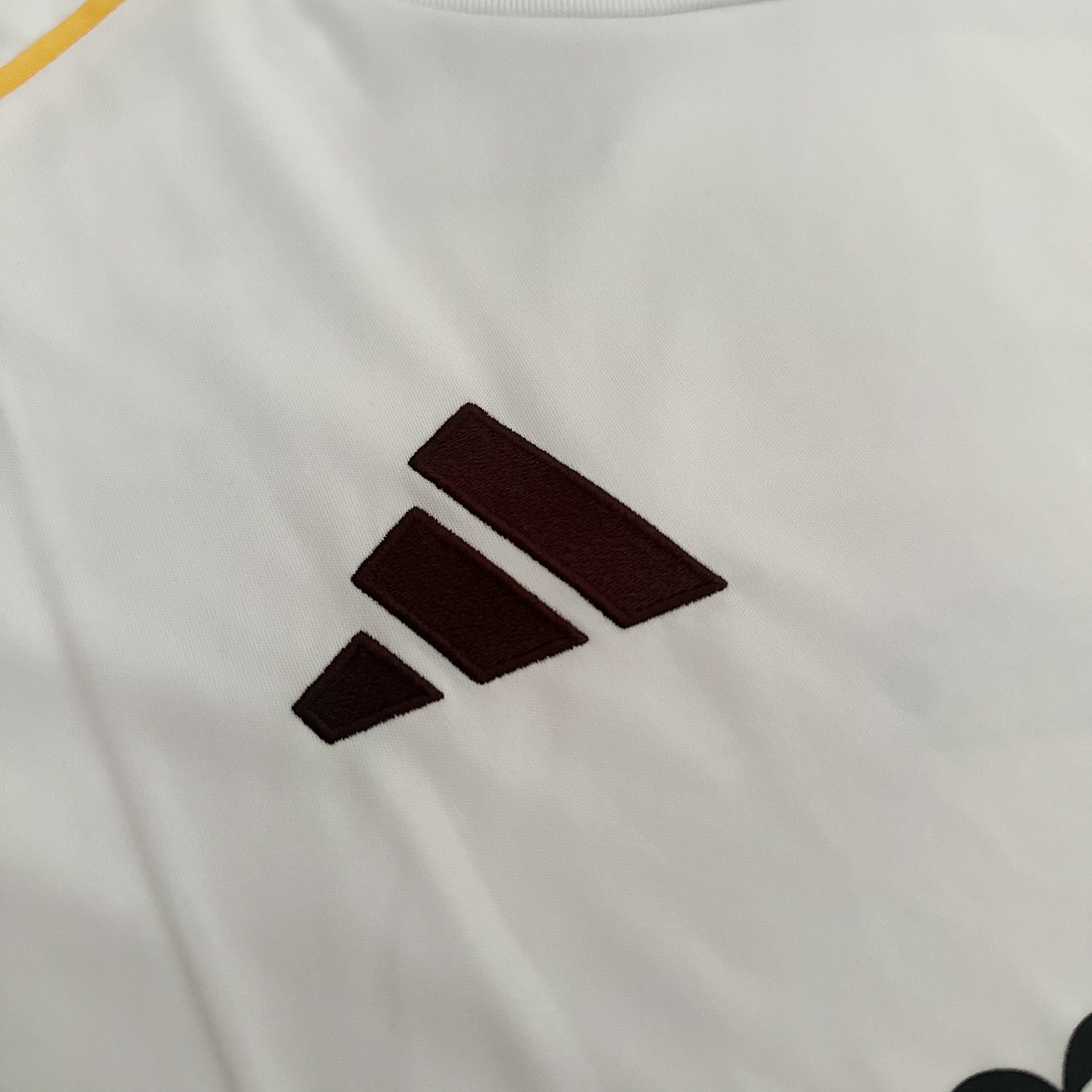 Real Madrid - 25/26 Home