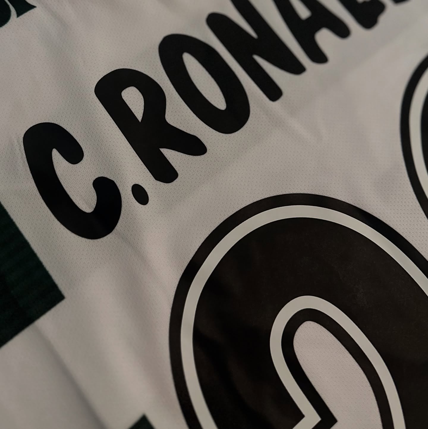 Sporting Lisbon - 03/04 Home - Cristiano Ronaldo