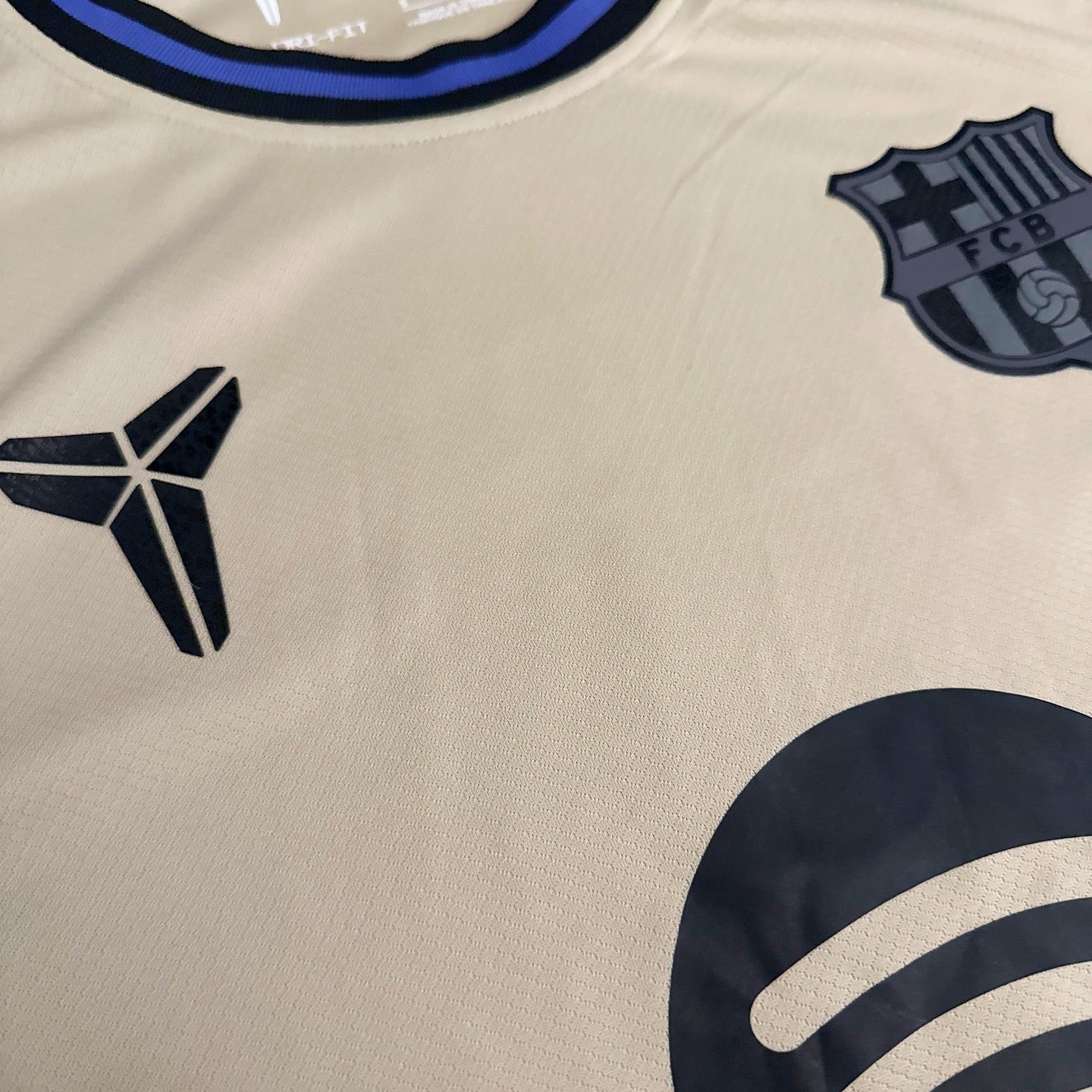 FC Barcelona - 25/26 Away