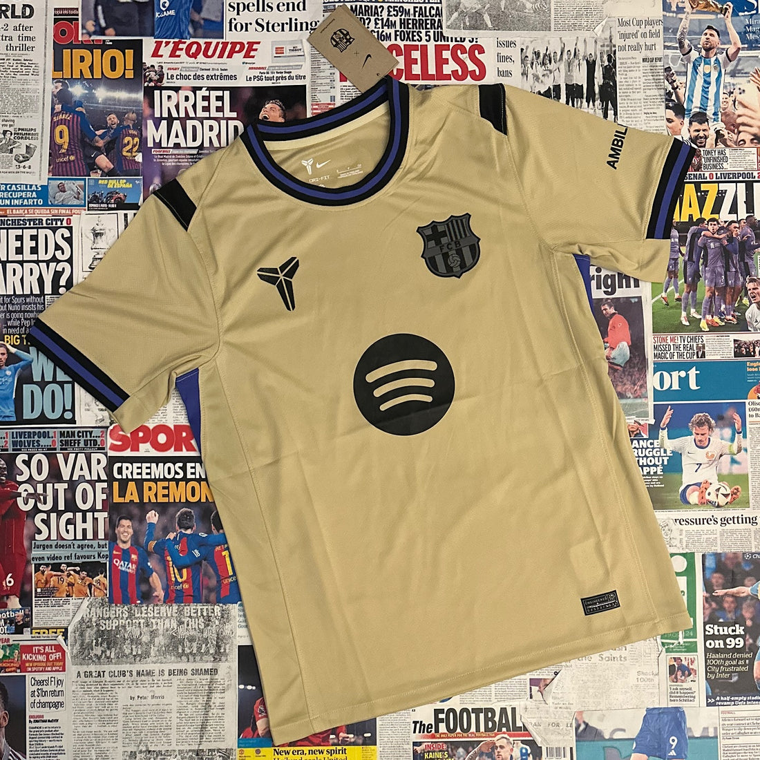 FC Barcelona - 25/26 Away