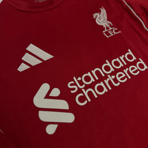 Liverpool FC - 25/26 Home - Isak
